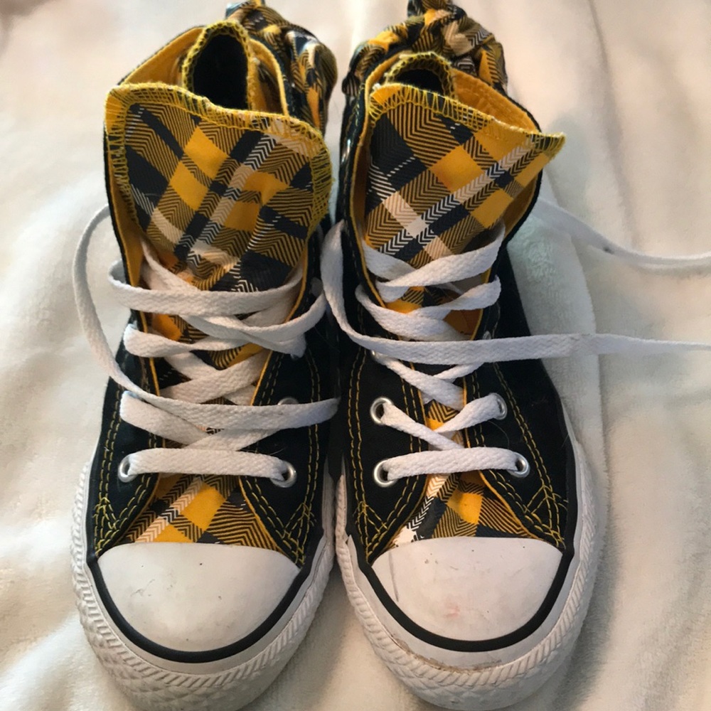 Kids converse high tops